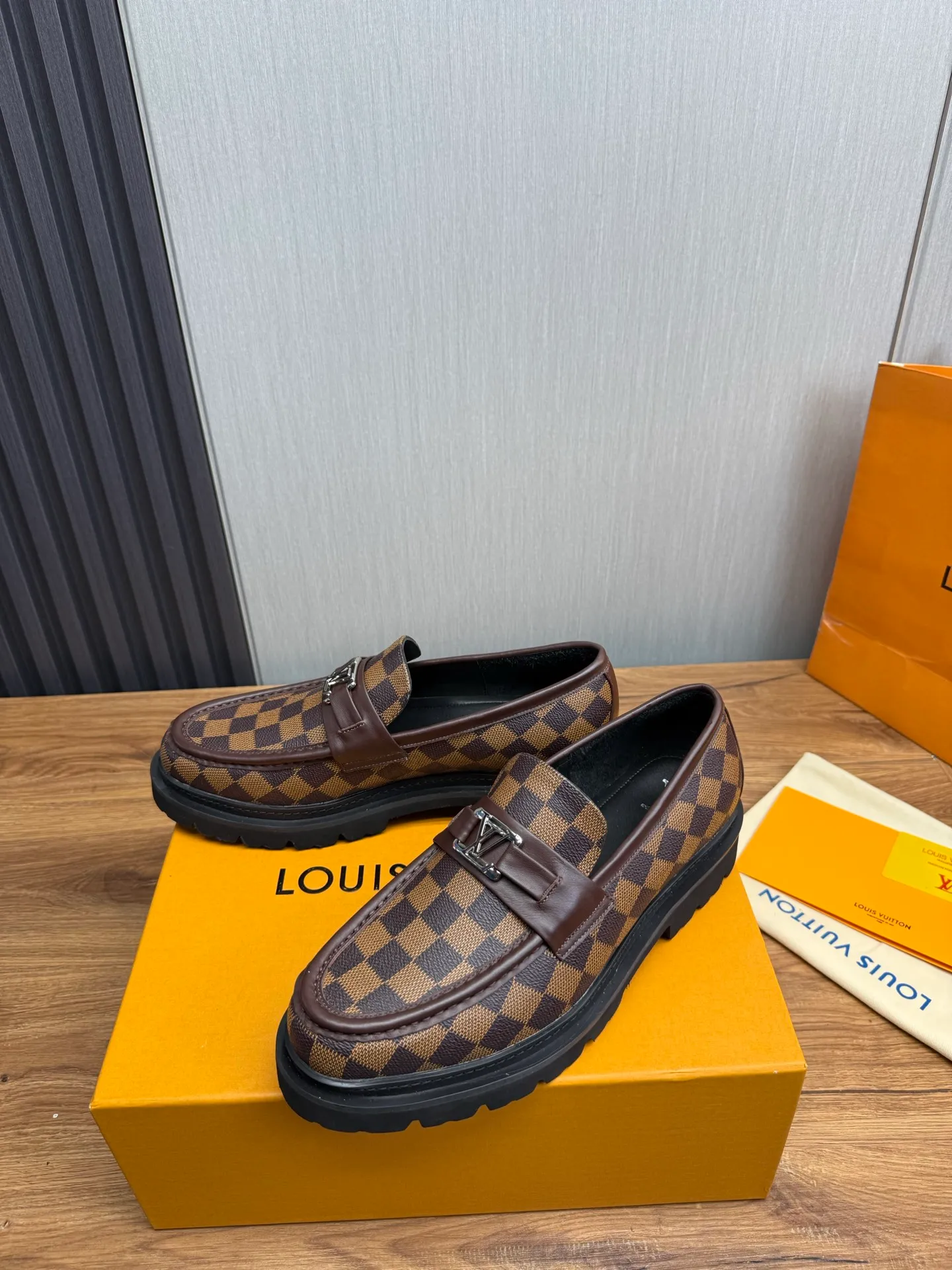 Factory 680💰 LV. Men's business casual leather shoes, all made of imported original brand leather, just to create a more comfortable wearing experience, original non-slip and wear-resistant outsole ✔️16-45 (38.45 non-returnable)
